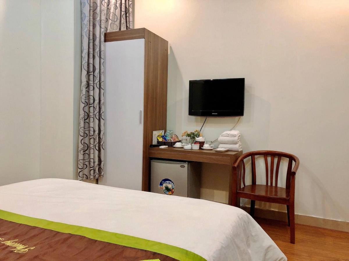 Phuong Dong Hotel Hanoi Bagian luar foto